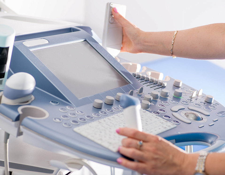 UZI-mochepolovoi-sistemi-v-klinike-eurodon-