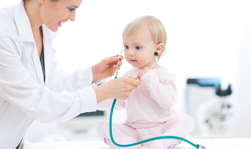 Vrach_pediatr v klinike Evrodon