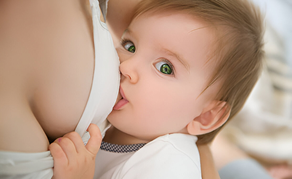 Podderjka grudnogo vskarmlivaniya v klinike Evrodon