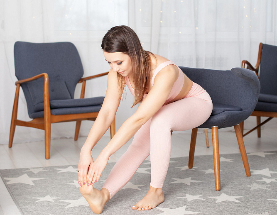 Korrekciya-valgusnoi-deformacii-1-palca-stopi-v-klinike-eurodon-