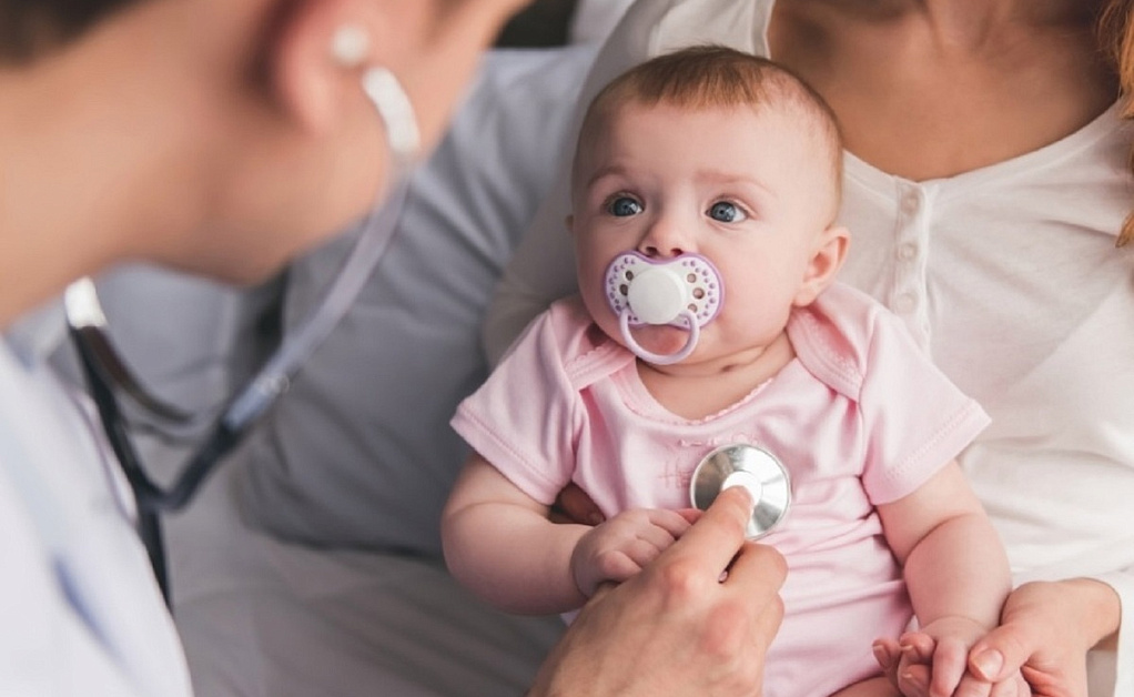 Vrach_pediatr v klinike Evrodon