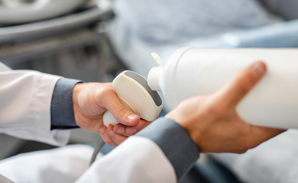 Tenotomii stopi pri deformacii palcev v klinike eurodon