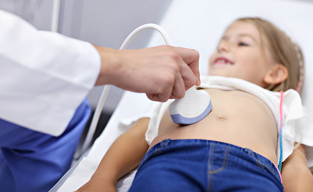 UZI detyam v klinike Evrodon