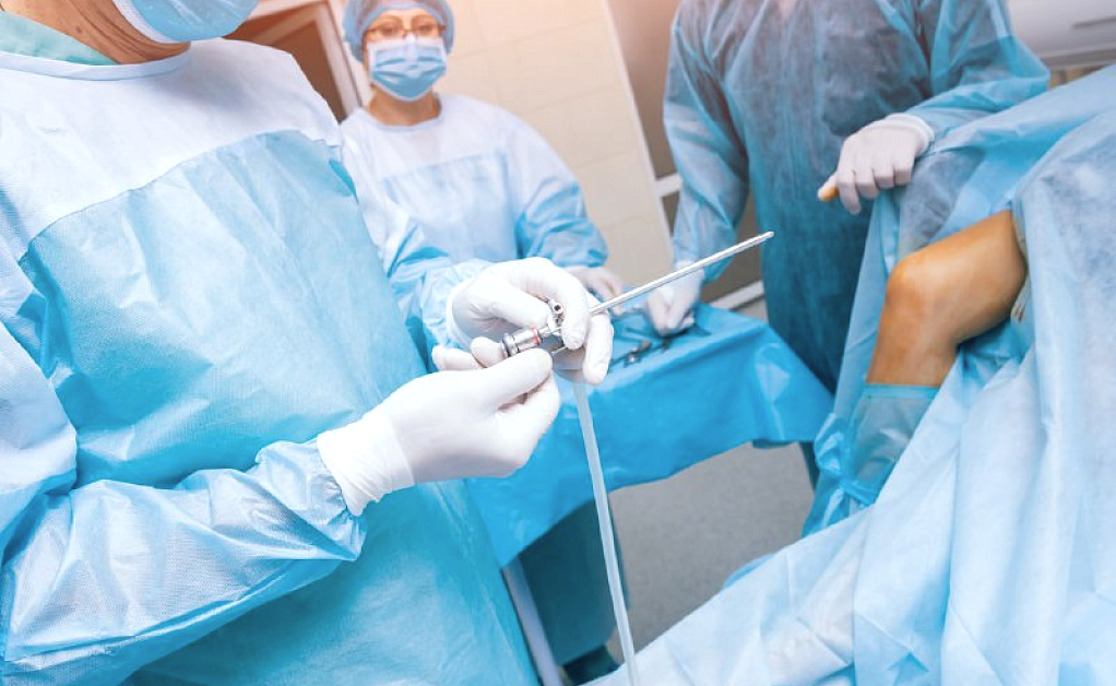Artroplastika-pri-privichnom-vivihe-v-klinike-eurodon-