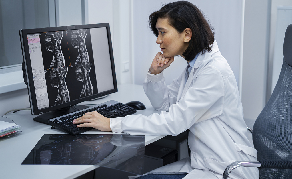 KT pozvonochnika v klinike Evrodon